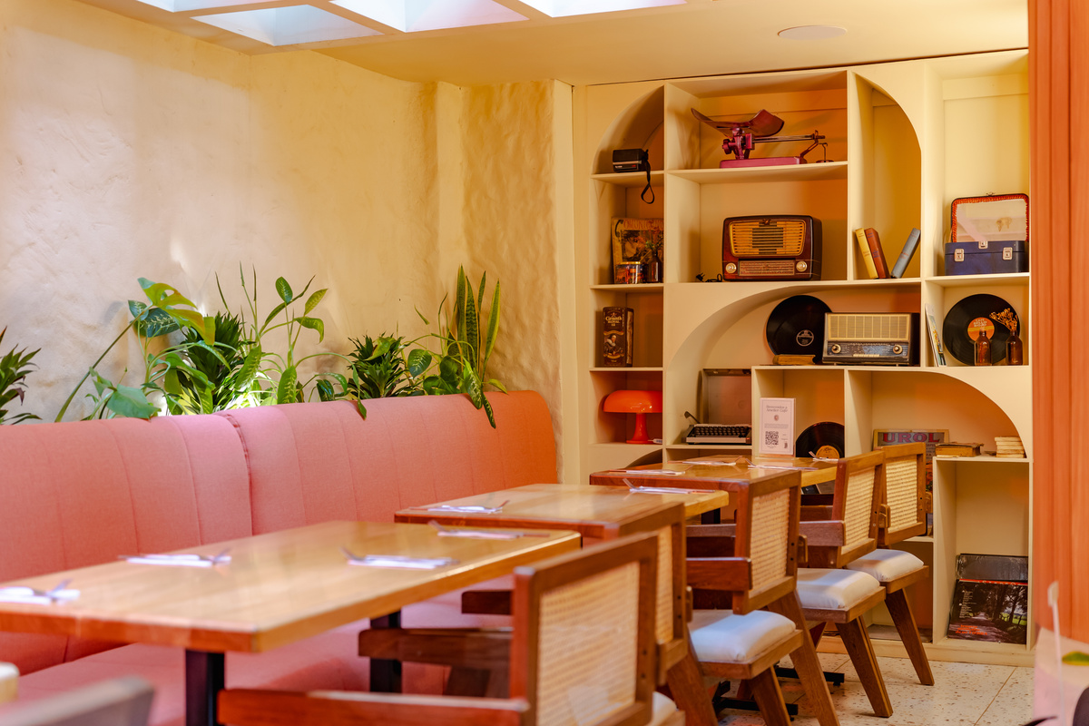 Mesas y espacios de Amelier Café